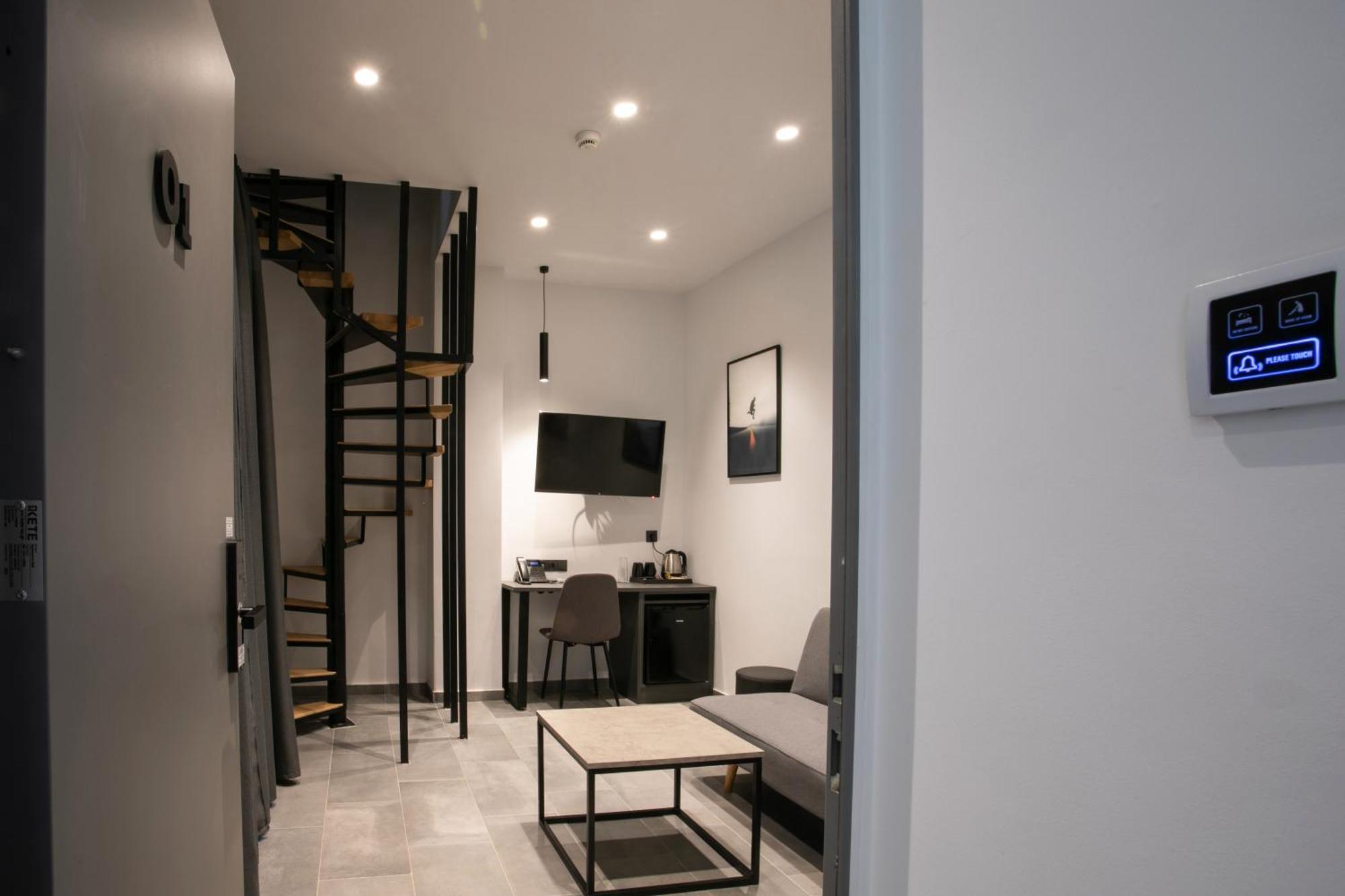 White Trilogy Bed & Breakfast Thessaloniki